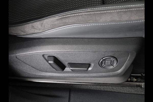 Audi Q3 Sportback 45 TFSI e S Edition 245pk | Sonos Audio | Parkeercamera | Navigatie  | Elektrisch verstelbare voorstoelen