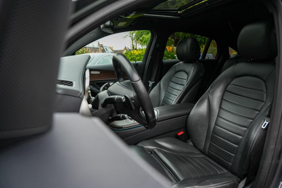 Mercedes-Benz GLC Coupé 250 4MATIC Edition 1 Schuifdak 360 Cam Leer Navigatie Stoelverw. Luchtvering