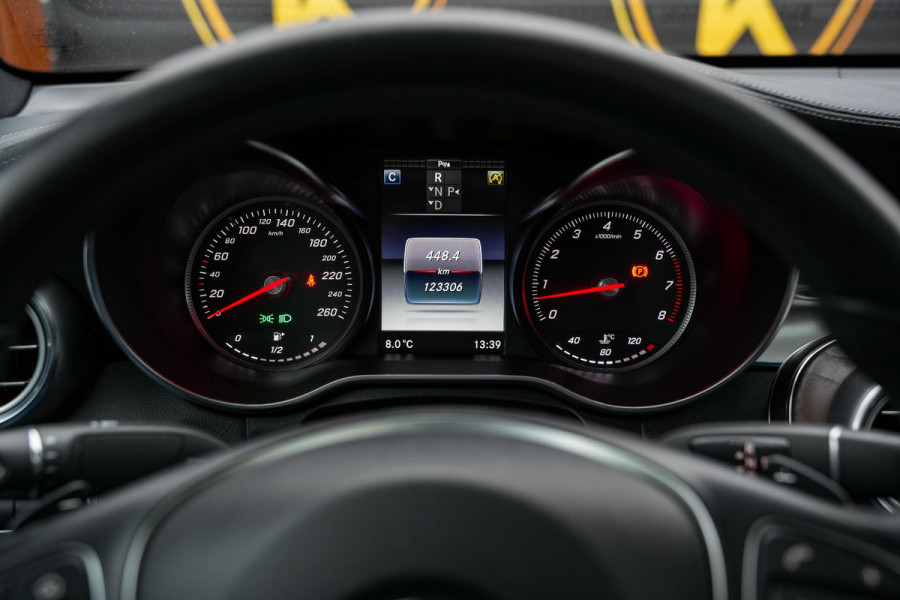 Mercedes-Benz GLC Coupé 250 4MATIC Edition 1 Schuifdak 360 Cam Leer Navigatie Stoelverw. Luchtvering