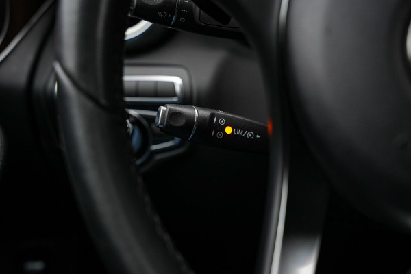 Mercedes-Benz GLC Coupé 250 4MATIC Edition 1 Schuifdak 360 Cam Leer Navigatie Stoelverw. Luchtvering