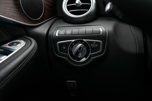 Mercedes-Benz GLC Coupé 250 4MATIC Edition 1 Schuifdak 360 Cam Leer Navigatie Stoelverw. Luchtvering