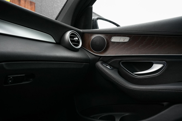 Mercedes-Benz GLC Coupé 250 4MATIC Edition 1 Schuifdak 360 Cam Leer Navigatie Stoelverw. Luchtvering