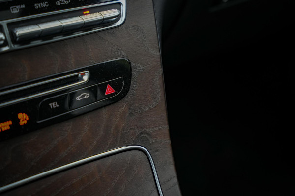 Mercedes-Benz GLC Coupé 250 4MATIC Edition 1 Schuifdak 360 Cam Leer Navigatie Stoelverw. Luchtvering