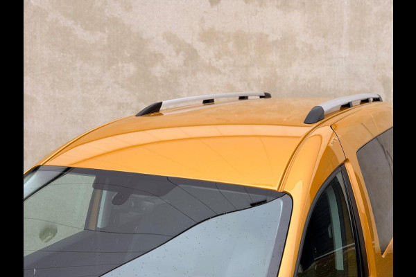 Volkswagen Caddy Maxi 1.4 TSI Highline DSG 7P Carplay Leder/alca