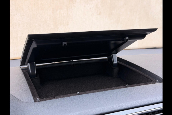 Volkswagen Caddy Maxi 1.4 TSI Highline DSG 7P Carplay Leder/alca