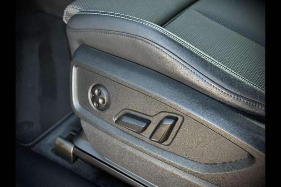 Audi Q5 55 TFSI e quattro S-Line Panoramadak|Camera 360°|B&O|Keyless|Sfeerverlichting|Matrix LED|