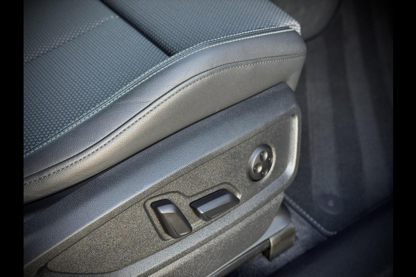 Audi Q5 55 TFSI e quattro S-Line Panoramadak|Camera 360°|B&O|Keyless|Sfeerverlichting|Matrix LED|