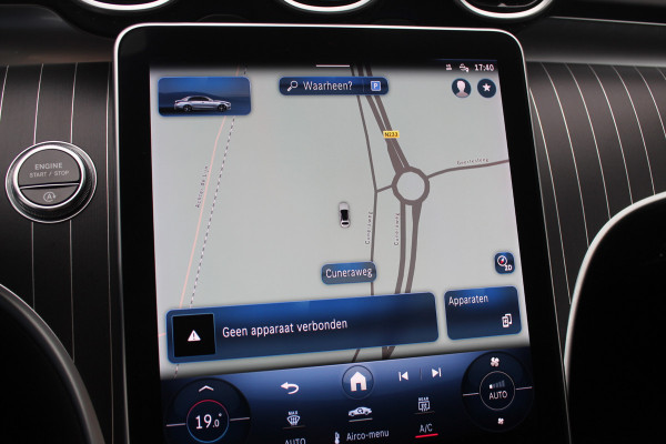 Mercedes-Benz C-Klasse 180 AMG Line / Camera / Leder&Alcantara / 18'' / Navigatie / DAB / Dodehoek / Stoelverwarming / Cruise Control