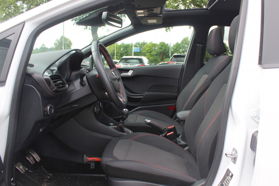 Ford Fiesta 1.0 EcoBoost ST-Line X / Panoramadak / Navigatie / Full LED / 17'' / Keyless / Stuur+stoelverwarming / Parkeerhulp achter / DAB / Cruise Control