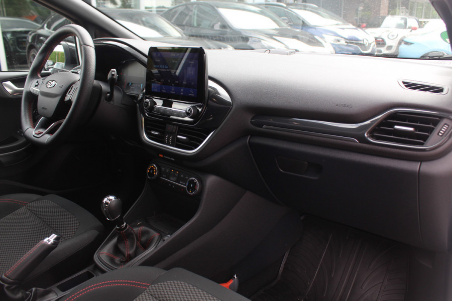 Ford Fiesta 1.0 EcoBoost ST-Line X / Panoramadak / Navigatie / Full LED / 17'' / Keyless / Stuur+stoelverwarming / Parkeerhulp achter / DAB / Cruise Control