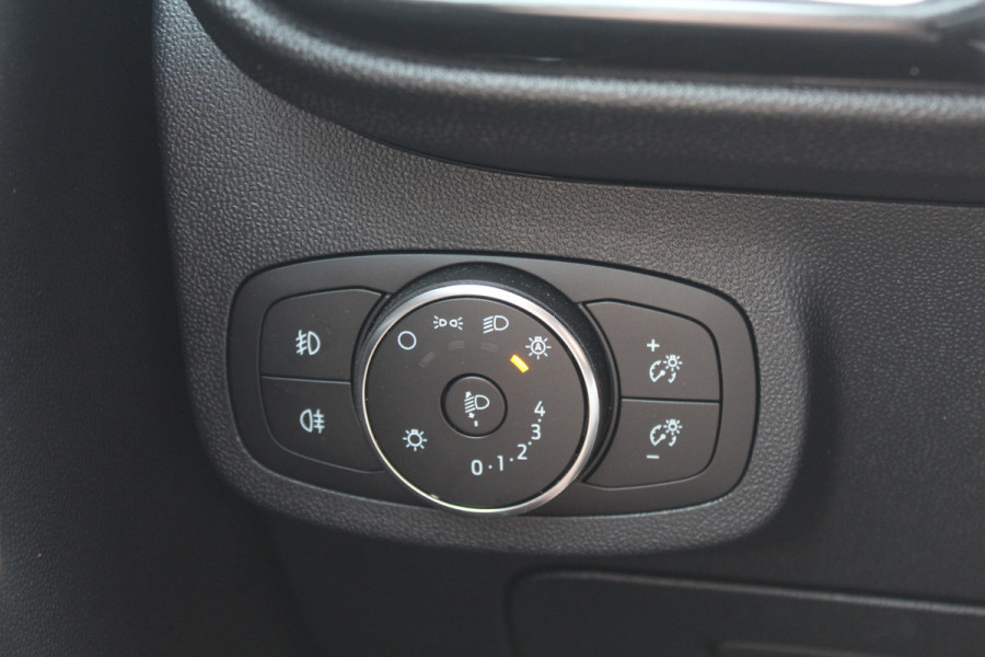 Ford Fiesta 1.0 EcoBoost ST-Line X / Panoramadak / Navigatie / Full LED / 17'' / Keyless / Stuur+stoelverwarming / Parkeerhulp achter / DAB / Cruise Control