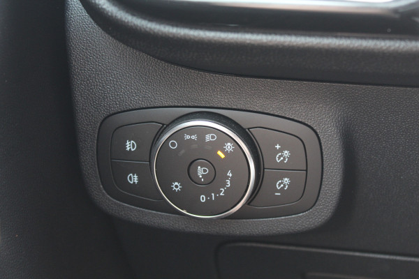 Ford Fiesta 1.0 EcoBoost ST-Line X / Panoramadak / Navigatie / Full LED / 17'' / Keyless / Stuur+stoelverwarming / Parkeerhulp achter / DAB / Cruise Control