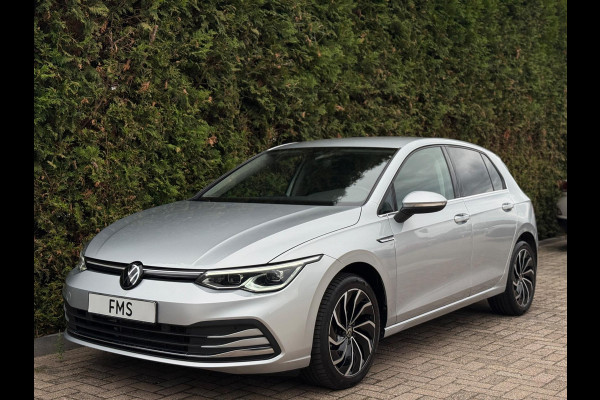 Volkswagen Golf 1.5 eTSI Style Edition Camera CarPlay