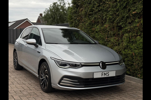 Volkswagen Golf 1.5 eTSI Style Edition Camera CarPlay