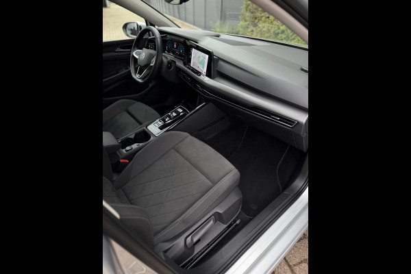 Volkswagen Golf 1.5 eTSI Style Edition Camera CarPlay