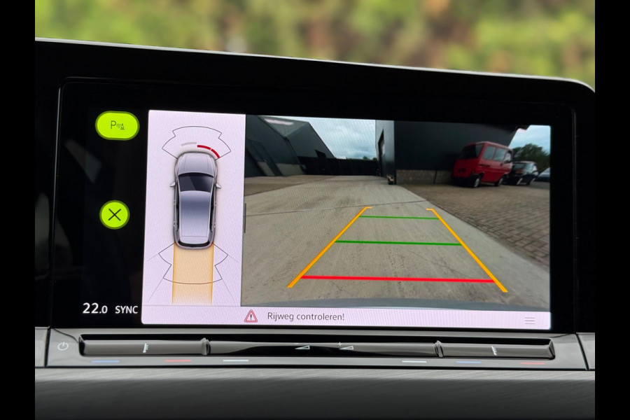 Volkswagen Golf 1.5 eTSI Style Edition Camera CarPlay