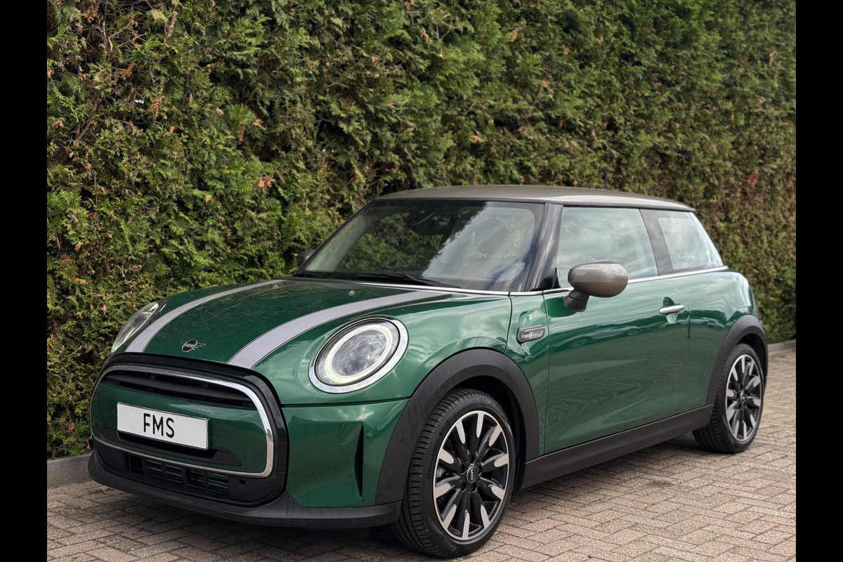 MINI Cooper 1.5 Camden CarPlay Camera