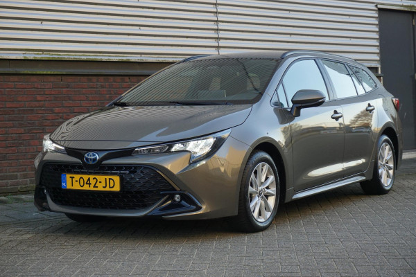 Toyota Corolla Touring Sports Hybrid 140 Active/NL.Auto/Digi-Dashboard/LED/Navi/ All-Season banden.
