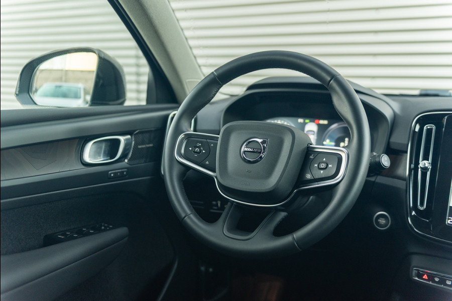Volvo XC40 T4 Aut. Plug-in Hybrid Ultimate Bright Leder ACC Panoramadak Stoelverwarming 211pk