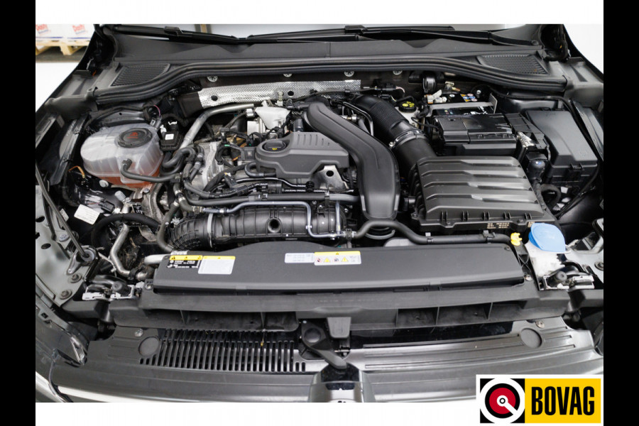 Volkswagen Golf 1.5 eTSI GOAL edition All-season | Navigatie | PDC V+A | Stoel- stuurverwarming Privacy glas, Travel Assist, Adaptive cruise, App-connect