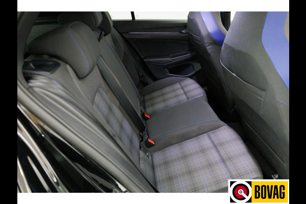 Volkswagen Golf 1.5 eHybrid GTE Black 272 PK automaat | IQ Led | Elec. trekhaak | Headup | Stoel- & stuurverw. | PDC V + A, Camera, App. connect, Navigatie, 131 KM actieradius (WLTP)