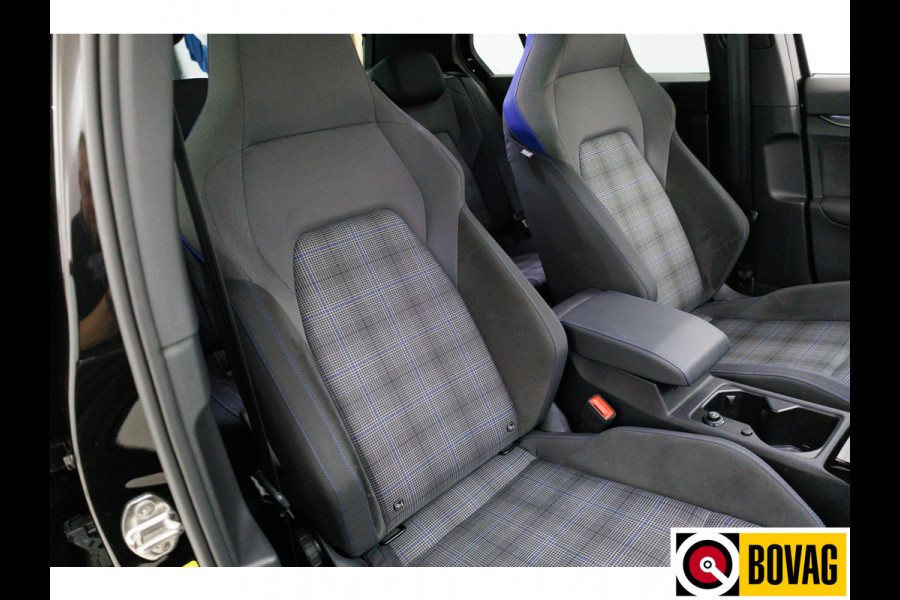 Volkswagen Golf 1.5 eHybrid GTE Black 272 PK automaat | IQ Led | Elec. trekhaak | Headup | Stoel- & stuurverw. | PDC V + A, Camera, App. connect, Navigatie, 131 KM actieradius (WLTP)