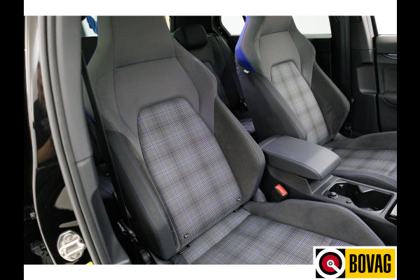 Volkswagen Golf 1.5 eHybrid GTE Black 272 PK automaat | IQ Led | Elec. trekhaak | Headup | Stoel- & stuurverw. | PDC V + A, Camera, App. connect, Navigatie, 131 KM actieradius (WLTP)