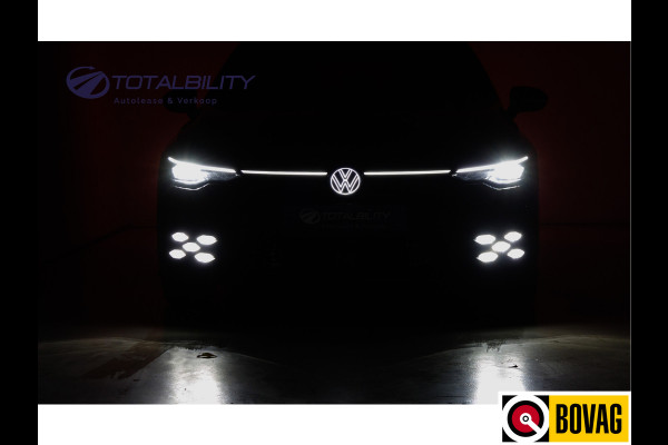 Volkswagen Golf 1.5 eHybrid GTE Black 272 PK automaat | IQ Led | Elec. trekhaak | Headup | Stoel- & stuurverw. | PDC V + A, Camera, App. connect, Navigatie, 131 KM actieradius (WLTP)