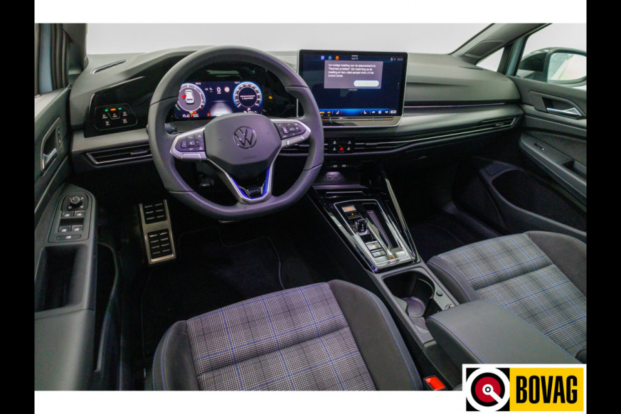 Volkswagen Golf 1.5 eHybrid GTE Black 272 PK automaat | IQ Led | Elec. trekhaak | Headup | Stoel- & stuurverw. | PDC V + A, Camera, App. connect, Navigatie, 131 KM actieradius (WLTP)