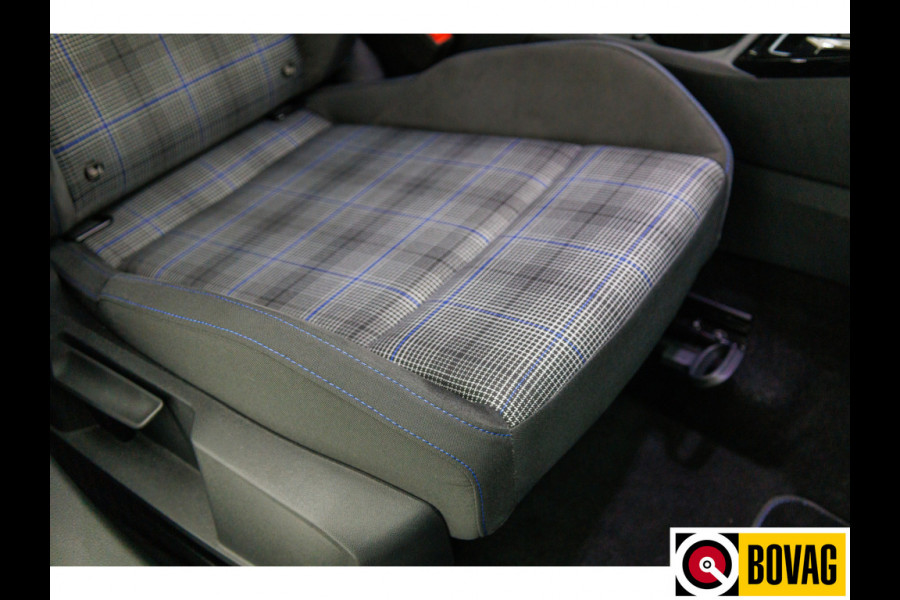 Volkswagen Golf 1.5 eHybrid GTE Black 272 PK automaat | IQ Led | Elec. trekhaak | Headup | Stoel- & stuurverw. | PDC V + A, Camera, App. connect, Navigatie, 131 KM actieradius (WLTP)