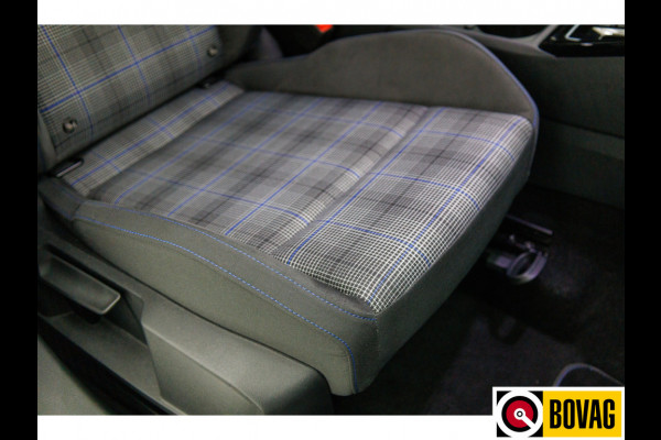 Volkswagen Golf 1.5 eHybrid GTE Black 272 PK automaat | IQ Led | Elec. trekhaak | Headup | Stoel- & stuurverw. | PDC V + A, Camera, App. connect, Navigatie, 131 KM actieradius (WLTP)