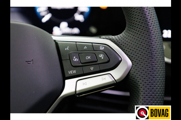 Volkswagen Golf 1.5 eHybrid GTE Black 272 PK automaat | IQ Led | Elec. trekhaak | Headup | Stoel- & stuurverw. | PDC V + A, Camera, App. connect, Navigatie, 131 KM actieradius (WLTP)