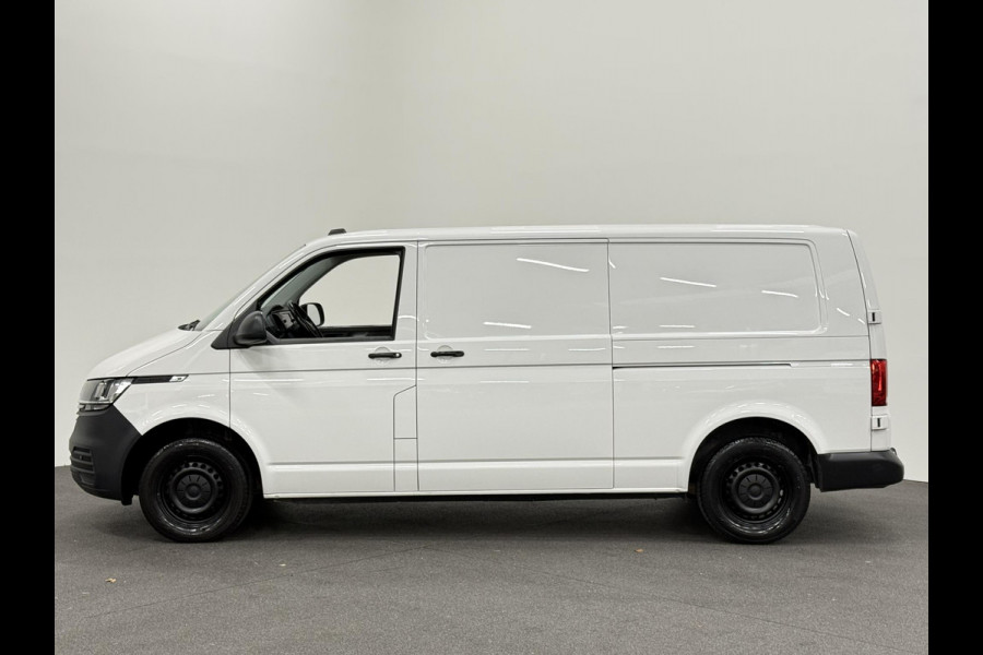 Volkswagen Transporter 2.0 TDI L2H1 30 Comfortline Airco Navi Trekhaak 2X schuifdeur Stoelverwarming Adaptieve Cruise Control