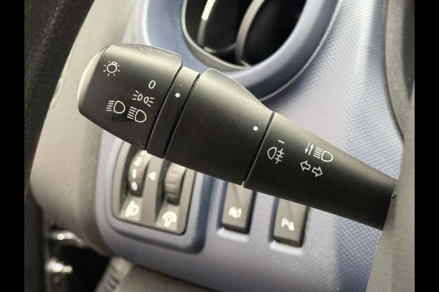 Opel Vivaro 1.6 CDTI L2H1 Dubbele Cabine Edition Airco Cruise Control Navigatie Imperiaal Trekhaak APK t/m 10-'26