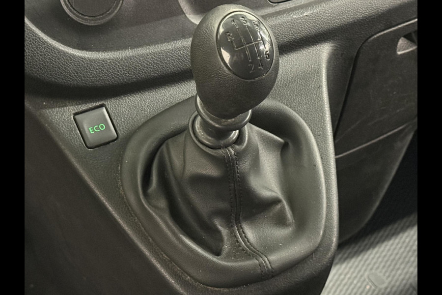 Opel Vivaro 1.6 CDTI L2H1 Dubbele Cabine Edition Airco Cruise Control Navigatie Imperiaal Trekhaak APK t/m 10-'26