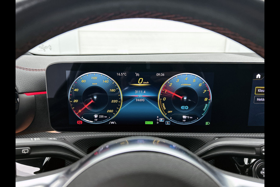 Mercedes-Benz CLA-Klasse Shooting Brake 250 e Business Solution AMG Limited 5 spaaks lichtmetalen velgen | MBUX wide screen | Navigatie | Parking support met camera achter | Inclusief 24 maanden MB Certified garantie voor Europa.