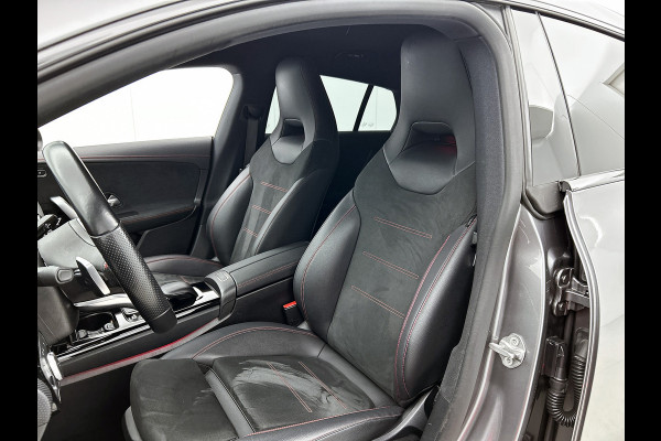 Mercedes-Benz CLA-Klasse Shooting Brake 250 e Business Solution AMG Limited 5 spaaks lichtmetalen velgen | MBUX wide screen | Navigatie | Parking support met camera achter | Inclusief 24 maanden MB Certified garantie voor Europa.
