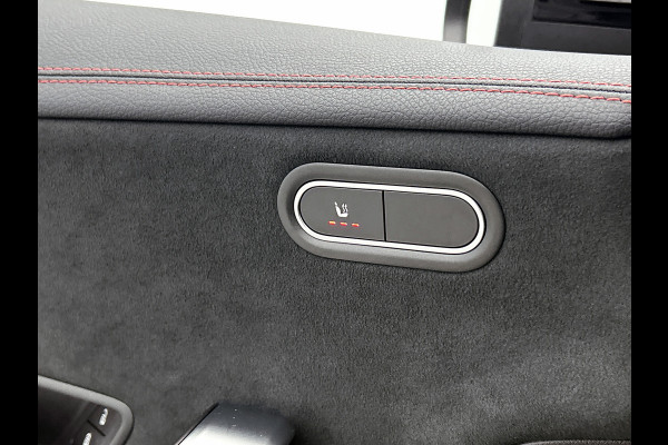 Mercedes-Benz CLA-Klasse Shooting Brake 250 e Business Solution AMG Limited 5 spaaks lichtmetalen velgen | MBUX wide screen | Navigatie | Parking support met camera achter | Inclusief 24 maanden MB Certified garantie voor Europa.
