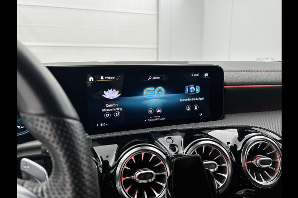 Mercedes-Benz CLA-Klasse Shooting Brake 250 e Business Solution AMG Limited 5 spaaks lichtmetalen velgen | MBUX wide screen | Navigatie | Parking support met camera achter | Inclusief 24 maanden MB Certified garantie voor Europa.