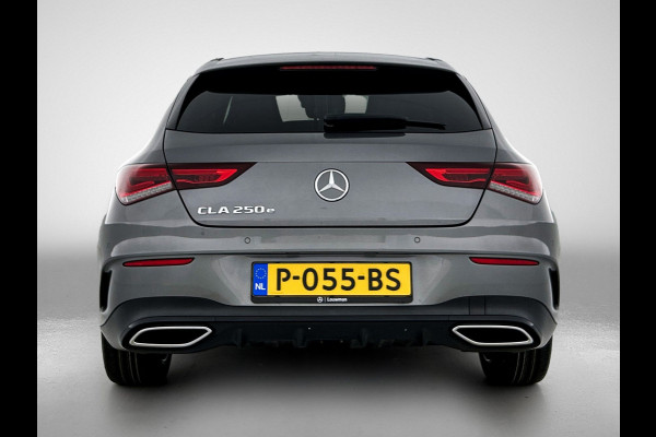 Mercedes-Benz CLA-Klasse Shooting Brake 250 e Business Solution AMG Limited 5 spaaks lichtmetalen velgen | MBUX wide screen | Navigatie | Parking support met camera achter | Inclusief 24 maanden MB Certified garantie voor Europa.