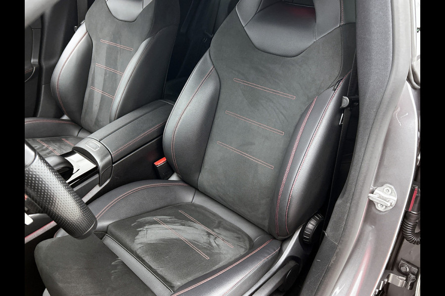Mercedes-Benz CLA-Klasse Shooting Brake 250 e Business Solution AMG Limited 5 spaaks lichtmetalen velgen | MBUX wide screen | Navigatie | Parking support met camera achter | Inclusief 24 maanden MB Certified garantie voor Europa.