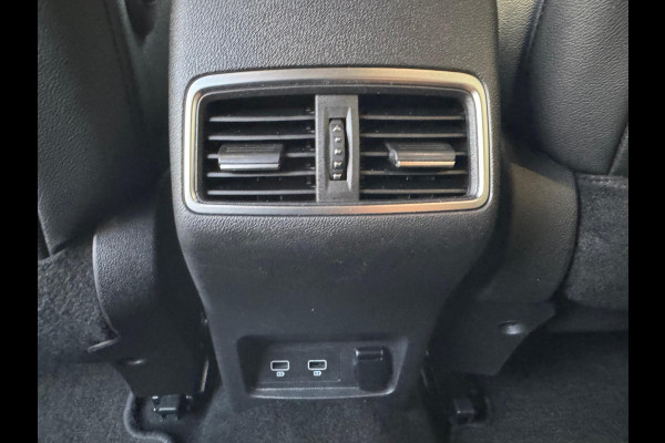 Renault Kadjar TCe 140 EDC Bose Trekhaak / Navi / Full LED / Clima / LM velgen