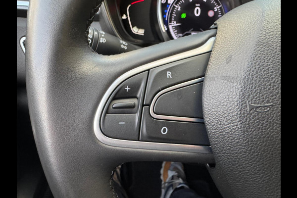 Renault Kadjar TCe 140 EDC Bose Trekhaak / Navi / Full LED / Clima / LM velgen