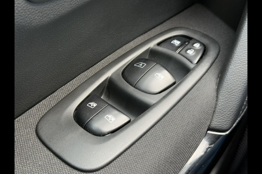 Renault Kadjar 1.2 TCe Life 1e Eigenaar,Clima,Cruise,6 Bak,131pk,Lm velgen,Apk tot 09-2026