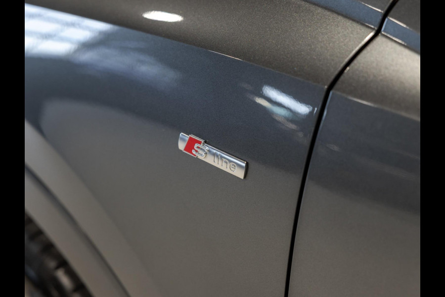 Audi Q3 35 TFSI S edition / 150pk / Trekhaak / Stoelverwarming / Achteruitrij camera /