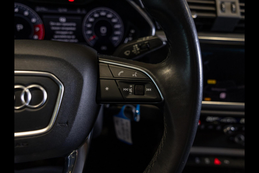 Audi Q3 35 TFSI S edition / 150pk / Trekhaak / Stoelverwarming / Achteruitrij camera /