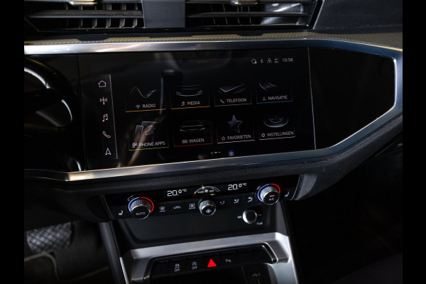 Audi Q3 35 TFSI S edition / 150pk / Trekhaak / Stoelverwarming / Achteruitrij camera /