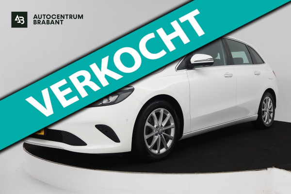 Mercedes-Benz B-Klasse 180 Launch Edition Premium Automaat (SFEERVERLICHTING, 360 CAMERA, STOELVERWARMING, GOED ONDERHOUDEN)