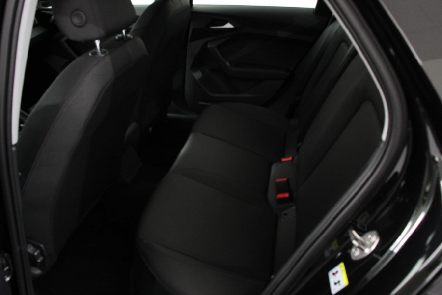 Audi A1 Sportback 30 TFSI 115pk Automaat Audi A1 Sportback 30 TFSI Automaat | Navigatie | Climate Control | Virtual Cockpit | Bluetooth | Cruise control | Lichtmetalen Velgen | Parkeer sensoren