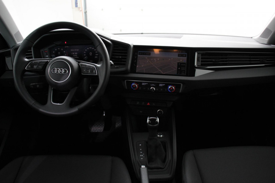 Audi A1 Sportback 30 TFSI 115pk Automaat Audi A1 Sportback 30 TFSI Automaat | Navigatie | Climate Control | Virtual Cockpit | Bluetooth | Cruise control | Lichtmetalen Velgen | Parkeer sensoren